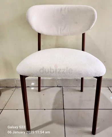 Dining chair