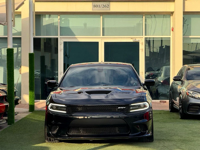 DODGE CHARGER HELLCAT SRT GCC 2019  
Original paint  
Perfect condition  
No accidents  
717HP63152751346946112