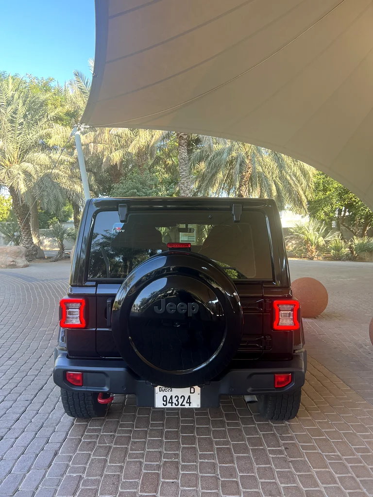 جيك رانجلر روبكون فش بمحرك بنزين توربو سعة 2.0 لتر ذو 4 أسطوانات63171744522627114