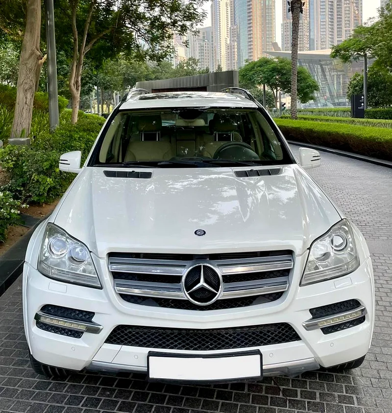 AMAZING MERCEDES GL500 V8 •• GOOD CONDITION •• GCC •• GREAT FOR FAMILIES •• MILEAGE IS TAMPERED63165226275969114