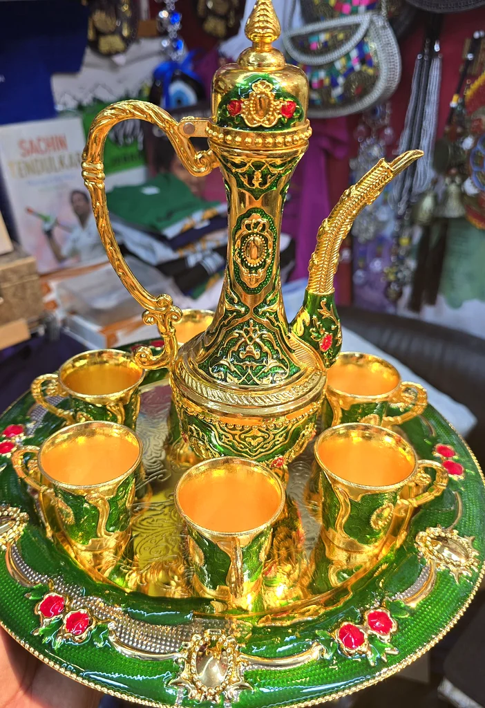 طقم شاي عربي جميل من السيراميك للبيع63177132492545112