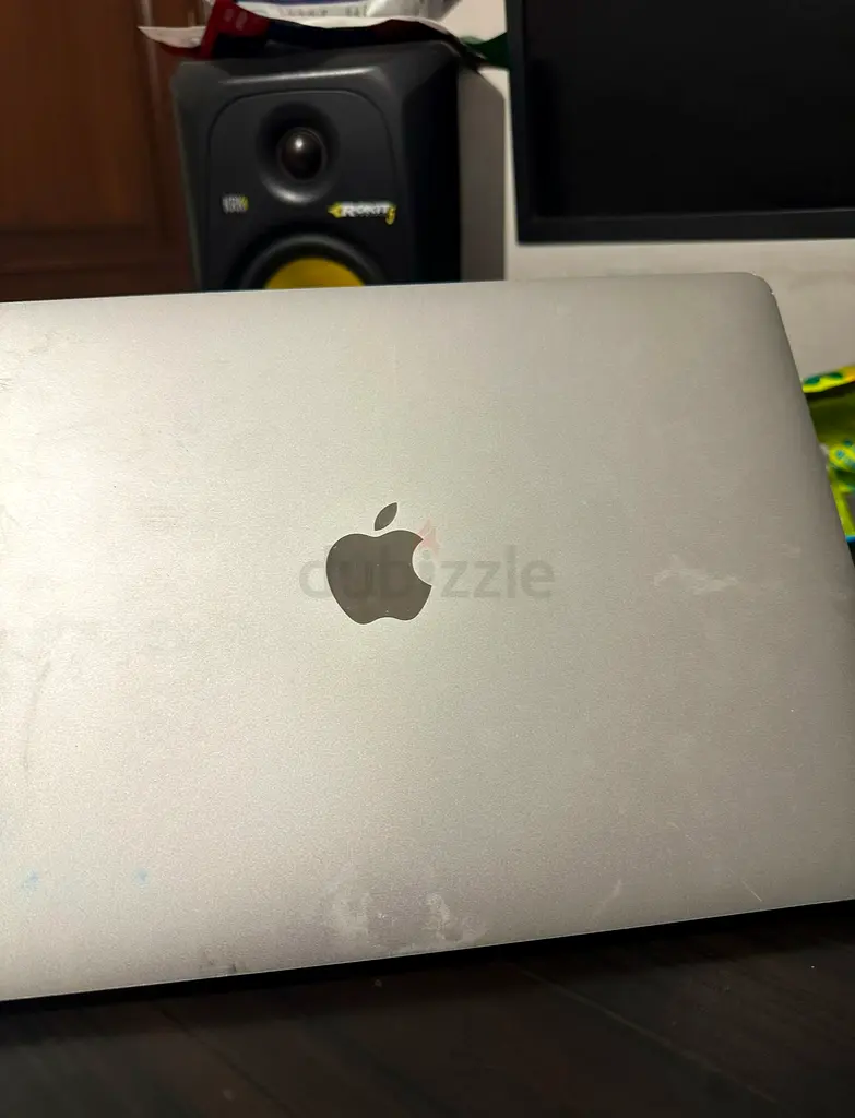 MacBook Pro 2017 13 inch63197646073858115