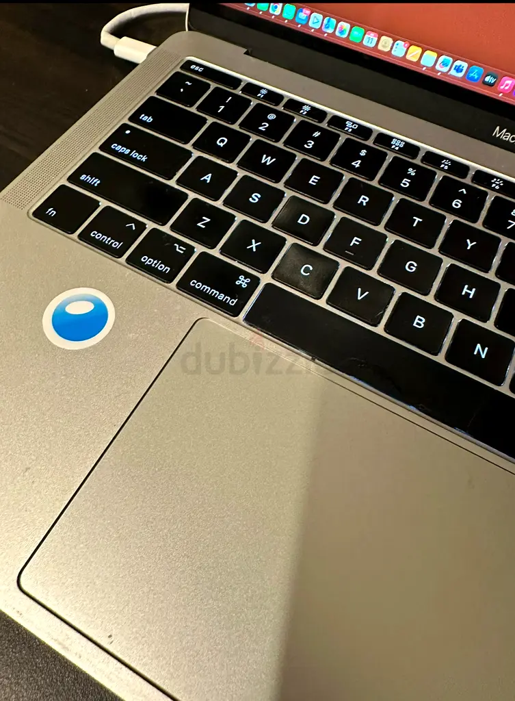 MacBook Pro 2017 13 inch63197646073858118