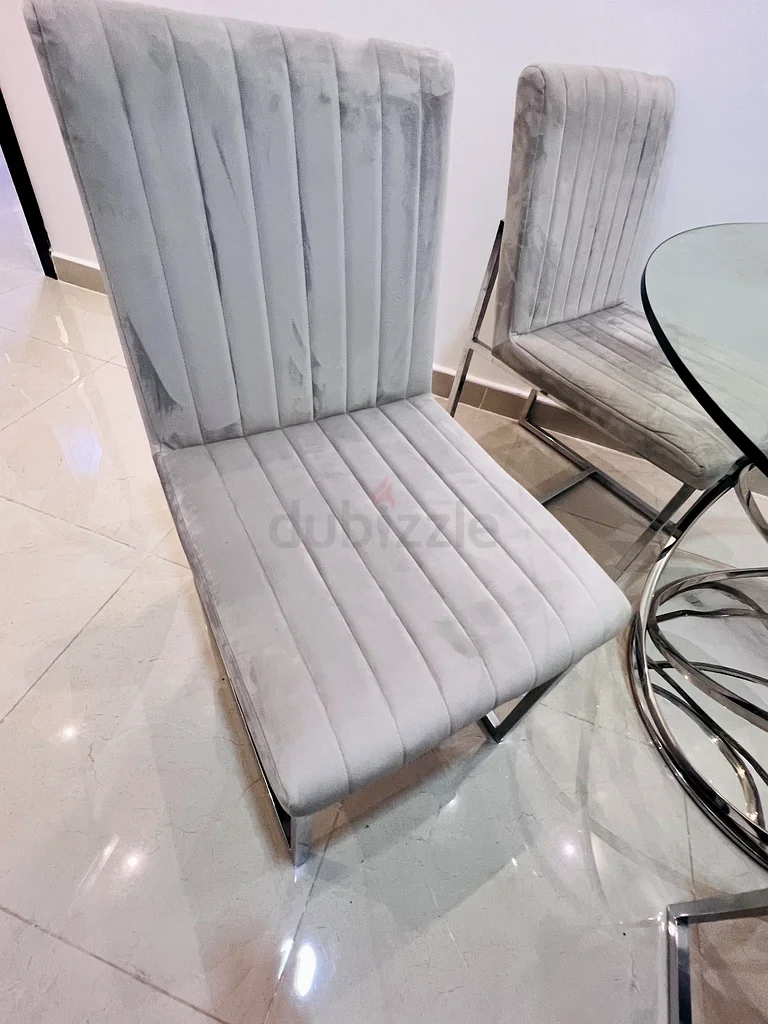 طاولة طعام63218813620865114