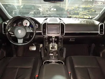 2012 Porsche CAYENNE — миниатюра 15