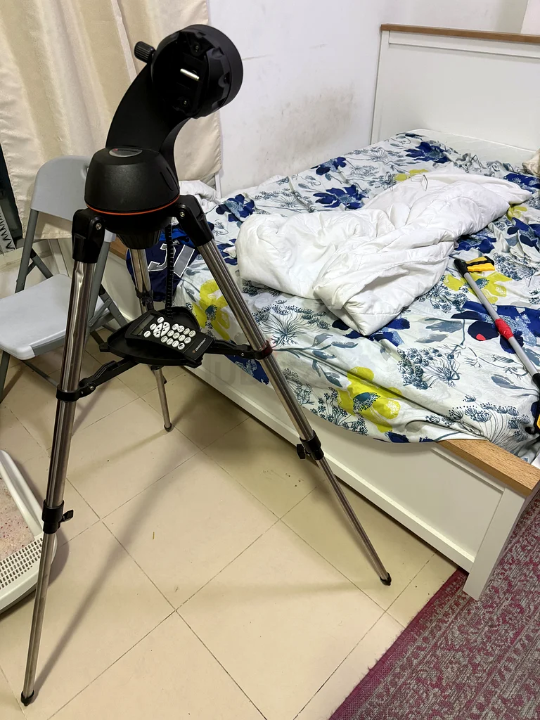 حامل تلسكوب ثلاثي القوائم مع إحداثيات63234126873730114