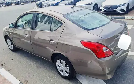 2017 Nissan SUNNY — миниатюра 7