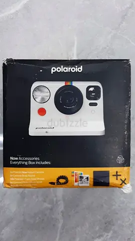 POLAROID NOW GEN 2 INSTANT (ACCESSORIES EVERYTHING BOX) CAMERA BLACK / WHITE