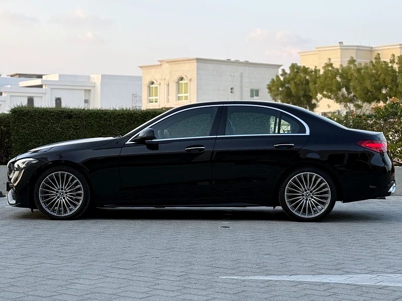 مرسيدس بنز C300 AMG 4Matic، ضمن الضمان حتى عام 202763146292477441114