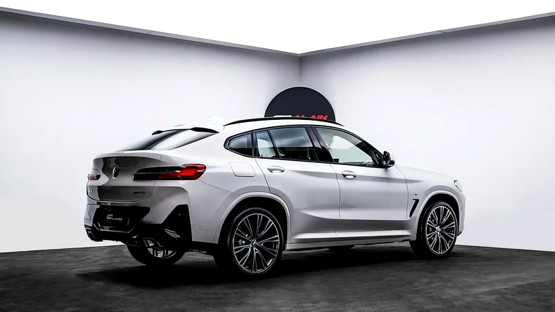بي إم دبليو X4 xDrive30i 2025 - دول مجلس التعاون الخليجي - بضمان وعقد صيانة أقل من 3 سنوات63162465351171113