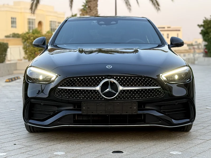 مرسيدس بنز C300 AMG 4Matic، ضمن الضمان حتى عام 202763146292477441112