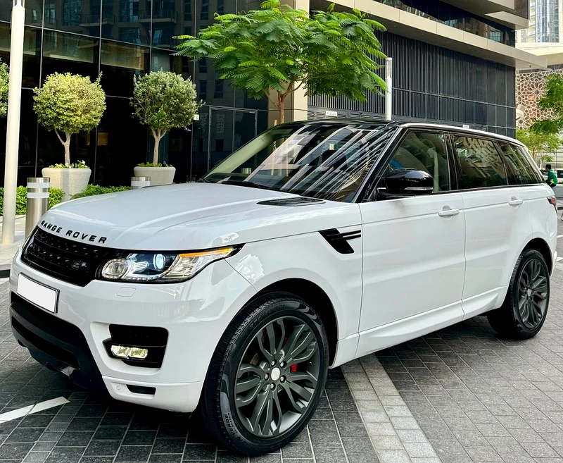 SUPERCHARGED RANGE ROVER SPORT V8 • F.S.H • FULLY LOADED • GCC MODEL • PERFECTLY MAINTAINED632316416784661127