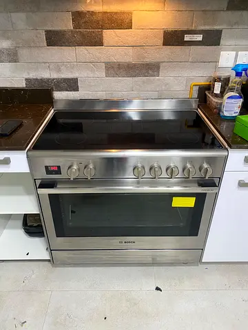 Bosch Series 8 Electric Range Cooker 90 Cm, Glass Ceramic Hob, Stainless Steel, HCB738357M