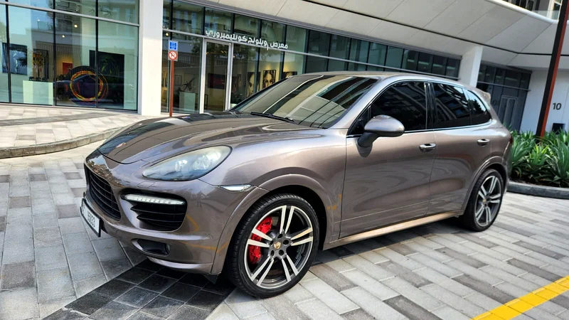 2013-Porsche Cayenne GTS-4.8L-8 Cyl-Excellent Condition -GCC Specs63150023197827111