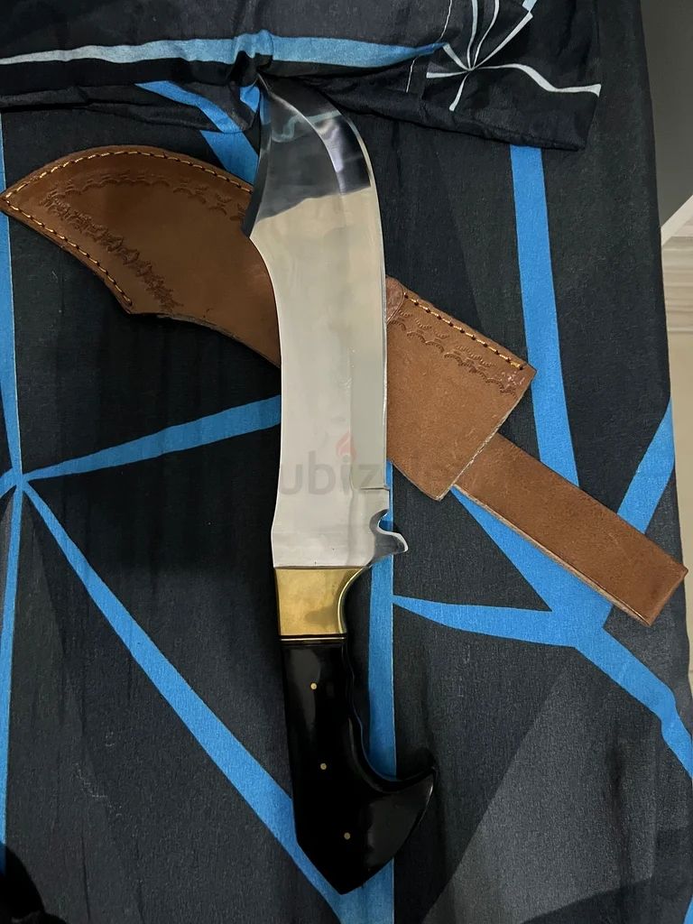 Sharp knife63246237162498111