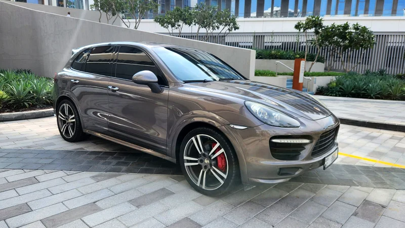 2013-Porsche Cayenne GTS-4.8L-8 Cyl-Excellent Condition -GCC Specs63150023197827113