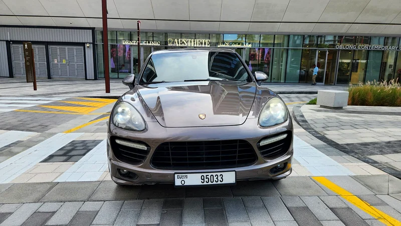 2013-Porsche Cayenne GTS-4.8L-8 Cyl-Excellent Condition -GCC Specs63150023197827112
