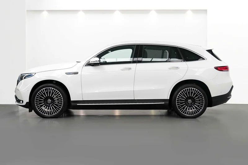 2023 MERCEDES EQC 400 4MATIC / GCC / BURMESTER / 0% FINANCE RATE FOR 3 YEARS / DEALER WARRANTY63147212065410111