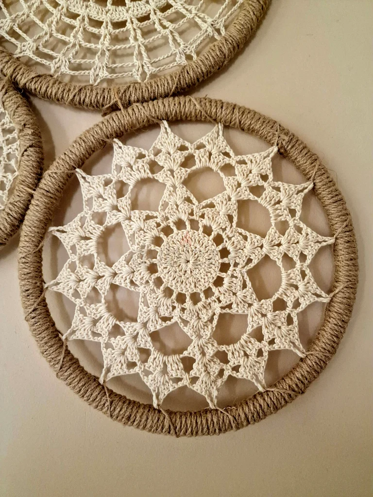 تعليق جداري ماكرومة كروشيه بارتفاع 125 سم وعرض 140 سم63226277161602111