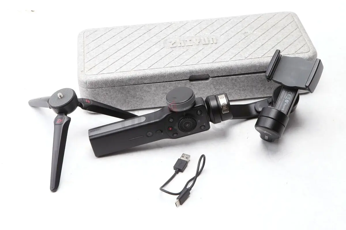 Zhiyun smooth 4 smartphone gimbal stabiliser