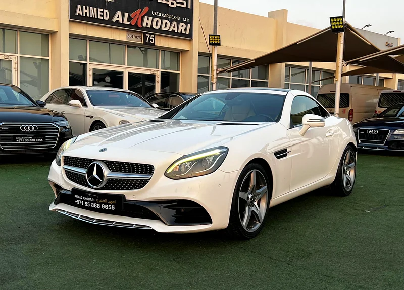 (2018) مرسيدس SLC200 //AMG// خيار كامل لدول مجلس التعاون الخليجي - حالة ممتازة-63165225877505111