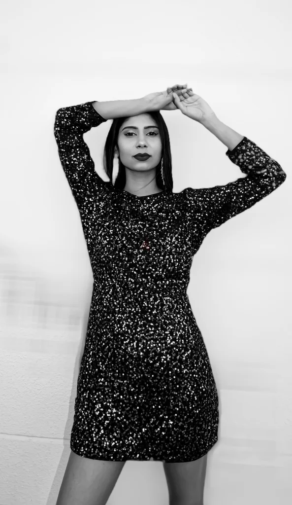 Female Photographer62930660996739112