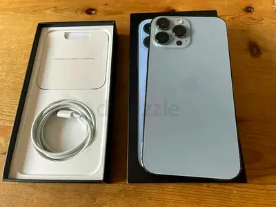 13 pro max 256 gb : looks like brand new seira blue colour