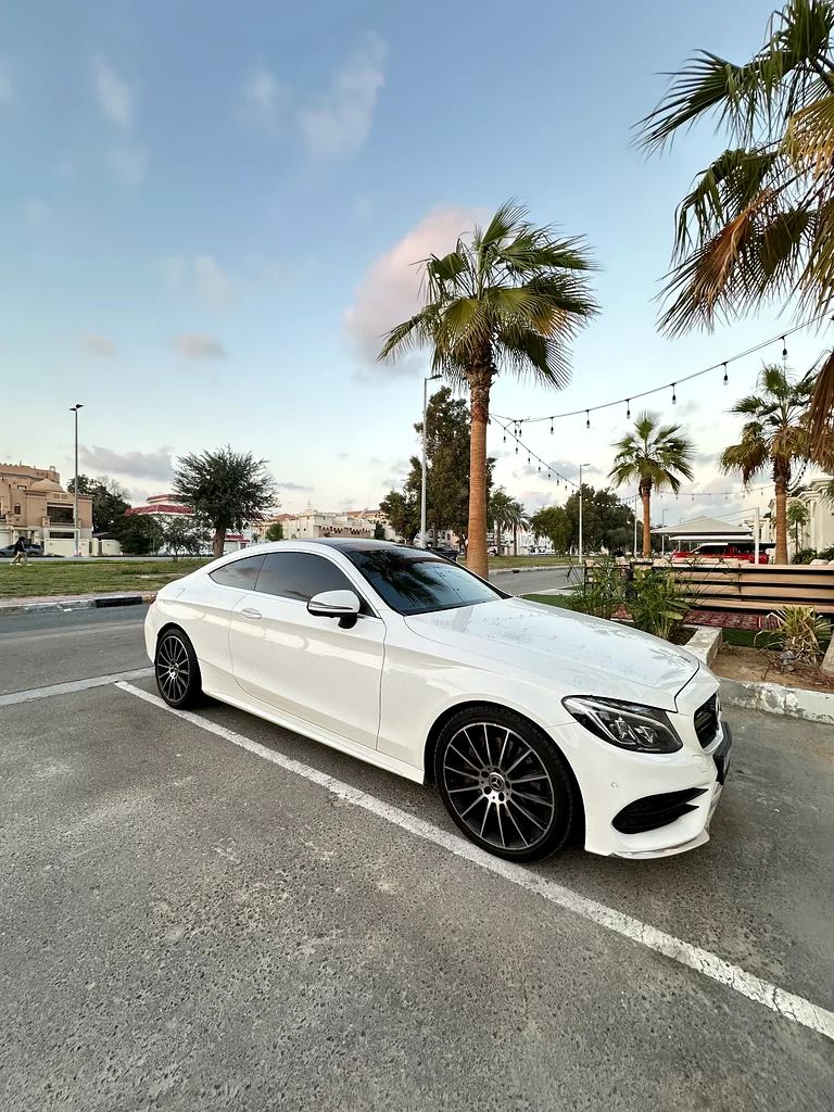 Mercedes C300 GCC 2018, first owner, full service history632306532890891114