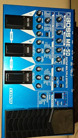 BOSS ME-50 GUITAR EFFECTS FLOOR BOARD