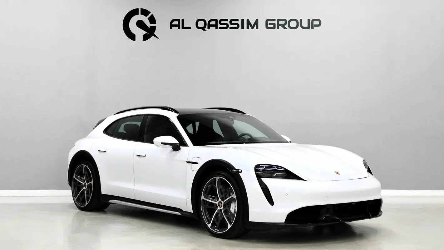 Porsche Taycan 2022 — photo 1 of 17
