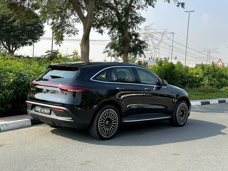 Mercedes Benz EQC 400 GCC under warranty 202163165225979138112