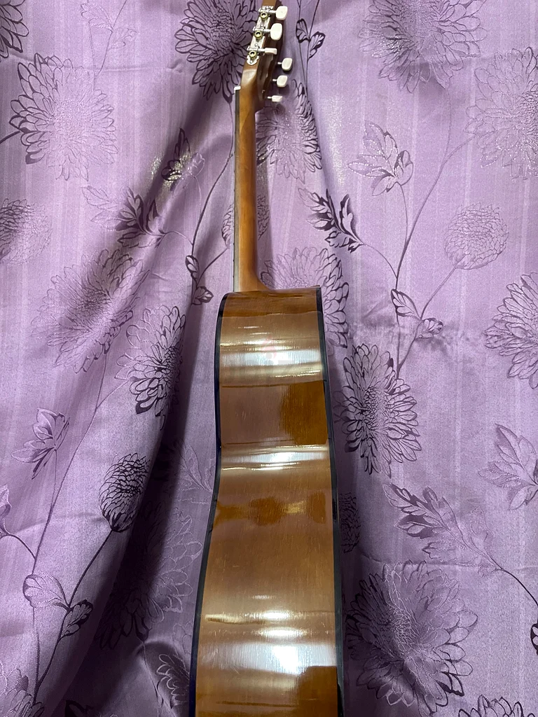 yamaha c40 classic guitar with bag perfect condition delivery available63208864574337113