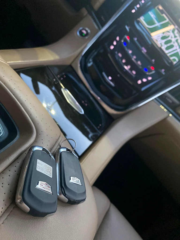 1 WEEK DROP PRICE OFFER -CADILLAC ESCALADE PLATINUM VIP 2018 FULL SERVICE HISTORY63231636373249114