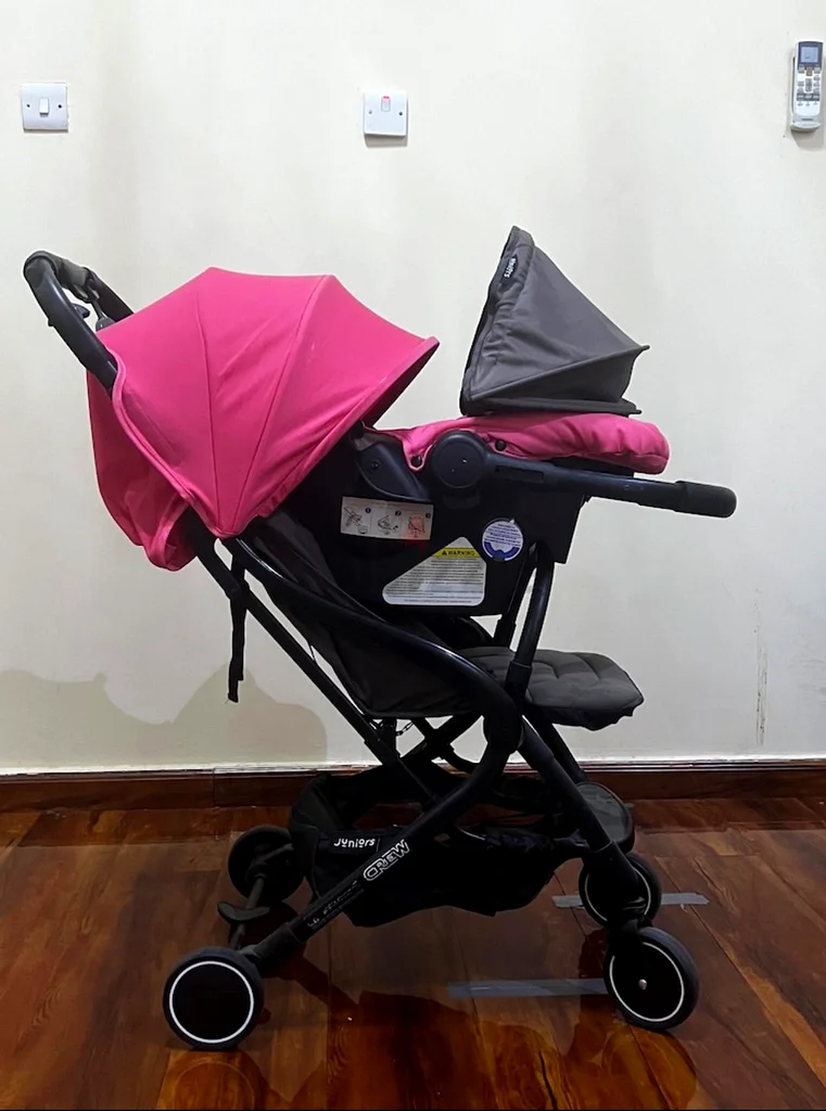 عربة أطفال من نوع كرو ثلاثية الطي مع مقعد سيارة، مجموعة نظام السفر للبيع63230707681283112