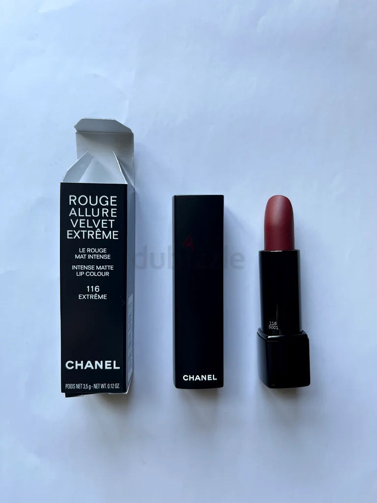 Chanel lipstick from Paris63240638553345111