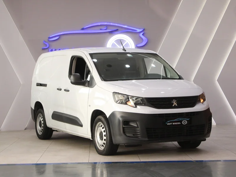2024 Peugeot Partner//Diesel Low mileage629356718310431120