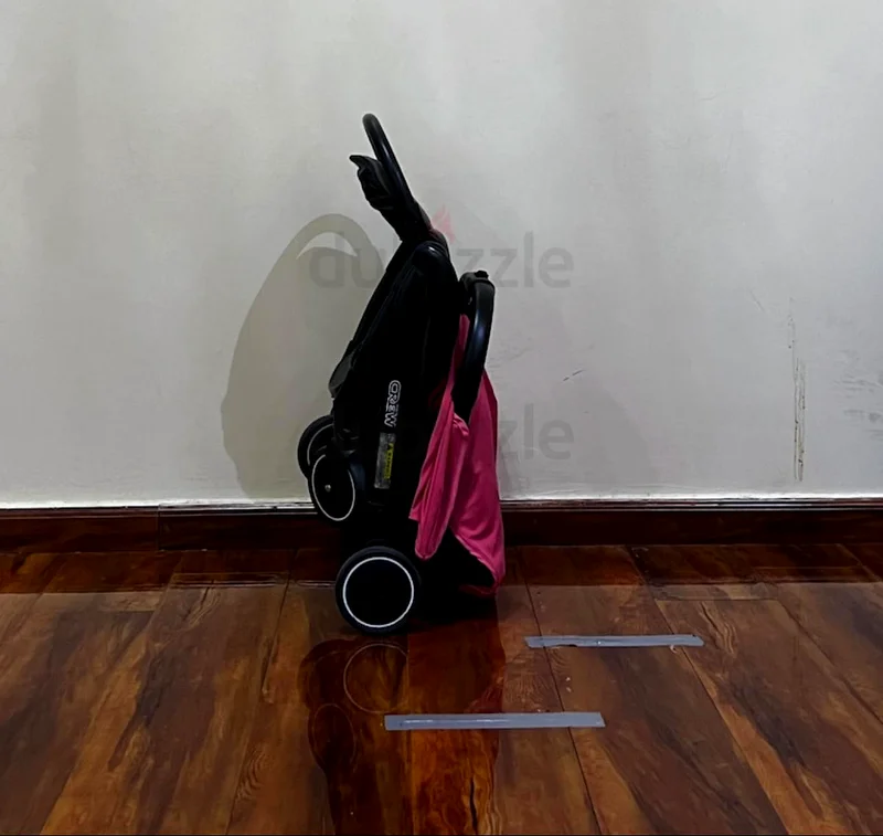 عربة أطفال من نوع كرو ثلاثية الطي مع مقعد سيارة، مجموعة نظام السفر للبيع63230707681283113