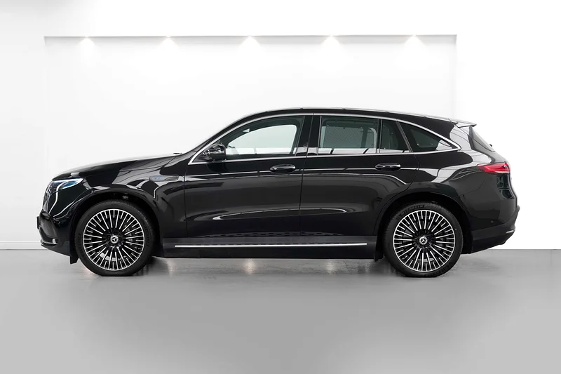 2023 MERCEDES EQC 400 4MATIC / GCC / BURMESTER / DEALER WARRANTY63231639774082111