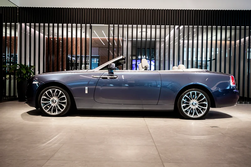 Rolls Royce Dawn 2 years official dealership warranty and service63135974646402114