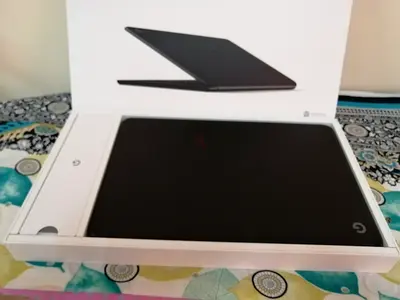 Latest Pixelbook Go 13.3_8th GEN_TouchScreen Chromebook_Intel Core m3_RAM 8 GB_SSD 64 GB With BOX