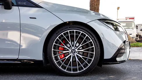 2023 Mercedes-BENZ EQE photo 8