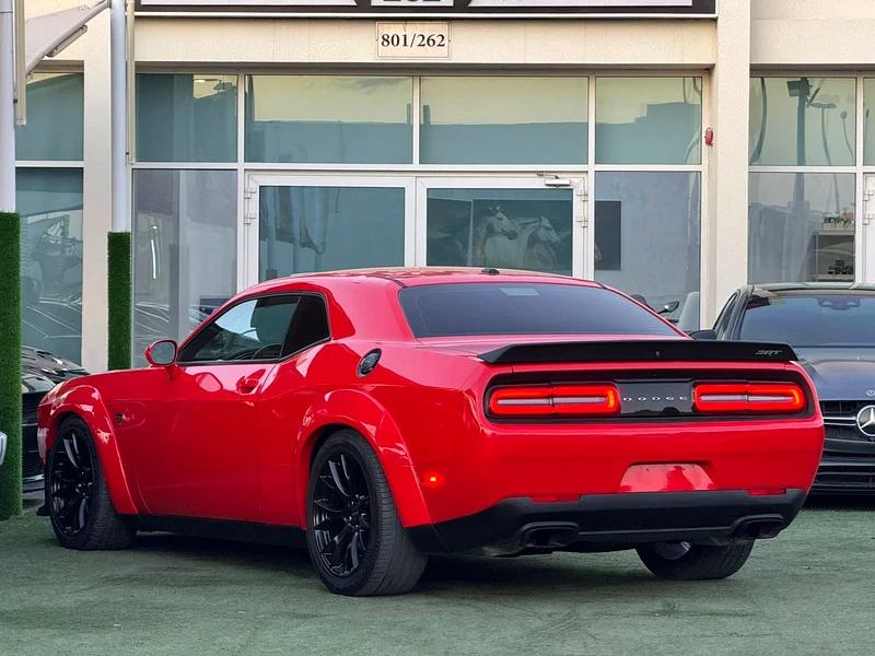 DODGE CHALLENGER HELLCAT SRT GCC 2015 ( 717HP) Original paint  Zero accidents  Full option63173488430466113