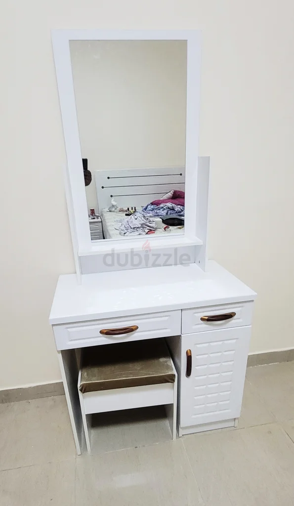 Dubizzle dressing table discount