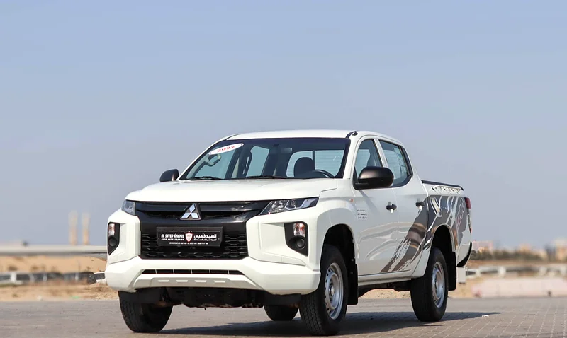 Mitsubishi L200 2.4L 4WD 2022 GCC, accident-free, in excellent condition, 1008 P.M.63173490124290112