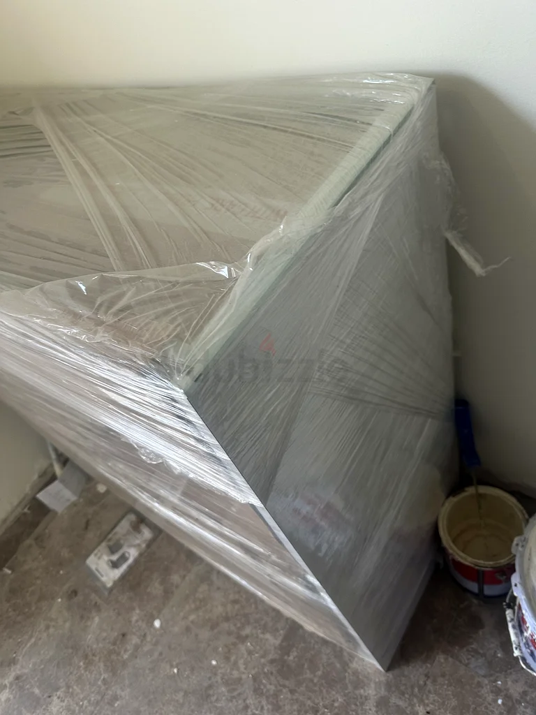 هيكل عداد عرض بالكامل من الزجاج والخشب63198629871490113