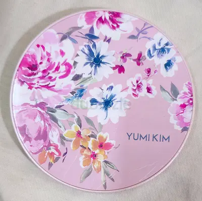 Yumi Kim Phone Wireless Charging Pad