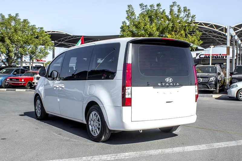 2022 STARIA 2WD TOURER MODERN- 2.2 L Diesel, From Korea, Accident free63151400166019114