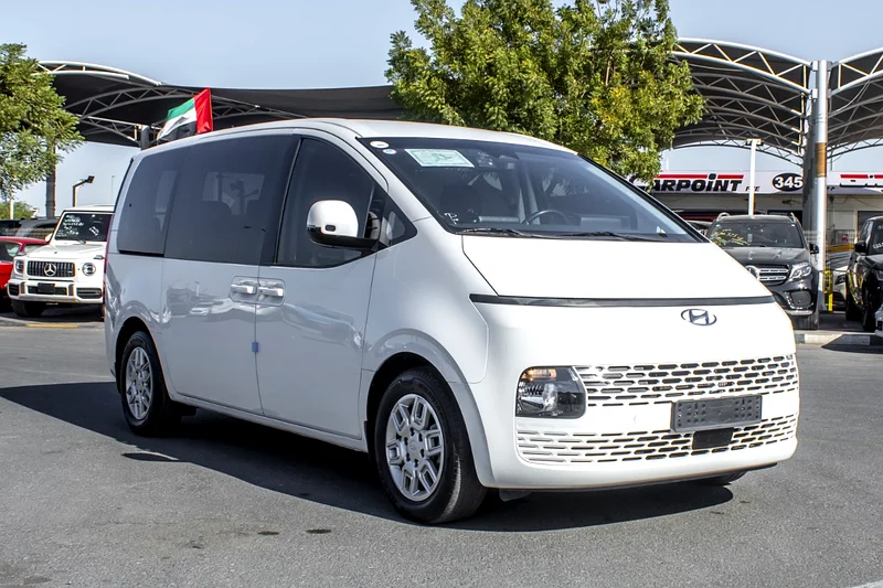 2022 STARIA 2WD TOURER MODERN- 2.2 L Diesel, From Korea, Accident free631514001660191127