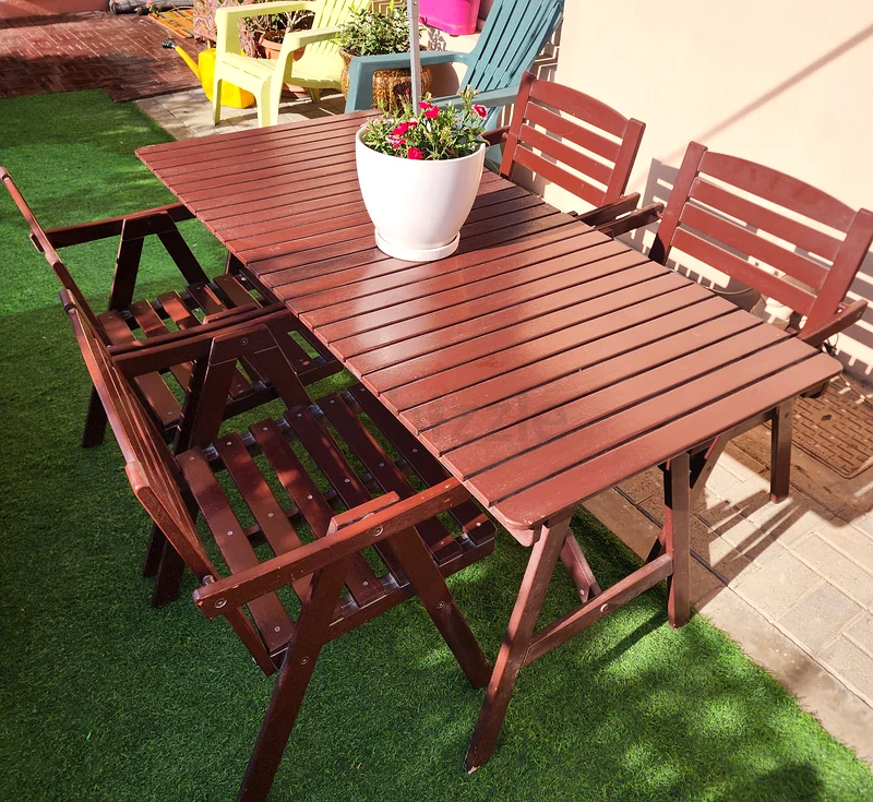 طاولة مع 4 كراسي63218312082691113