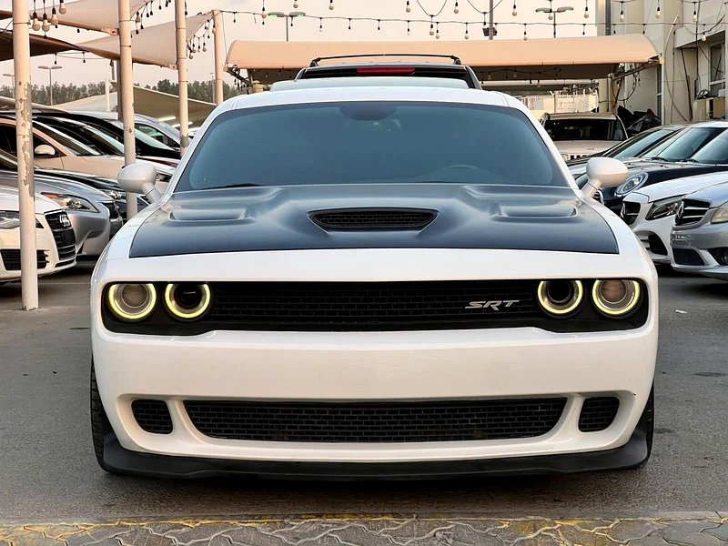 2016 Dodge Challenger SRT HELLCAT 8-Cylinder 6.2L, 707 HP, Full Option633985348364811129